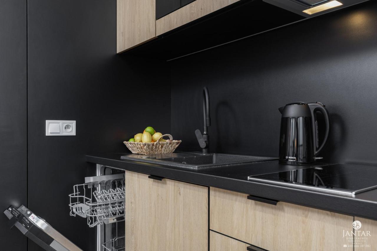 Lighthouse Mrzezyno - Jantar Apartamenty Ngoại thất bức ảnh