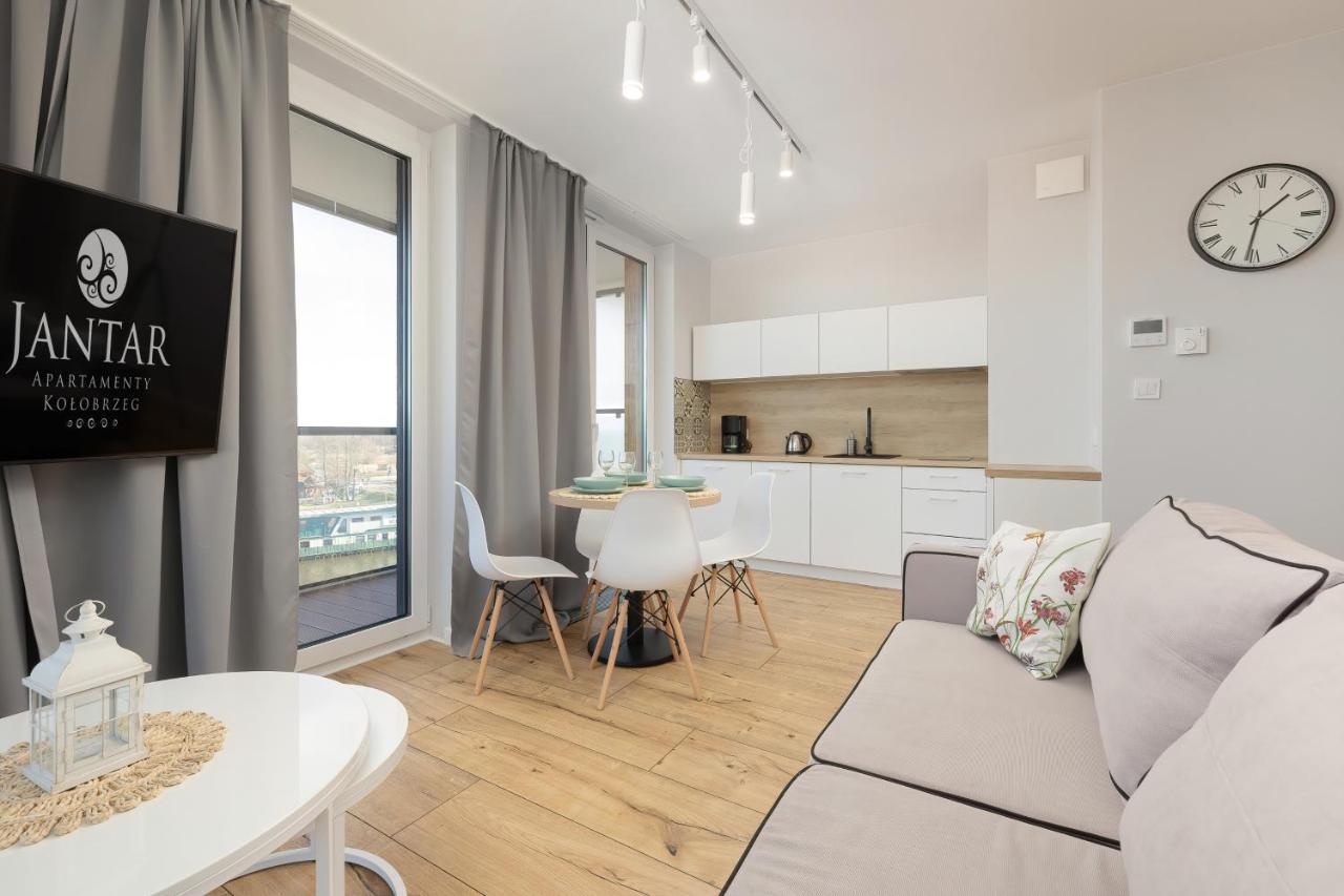 Lighthouse Mrzezyno - Jantar Apartamenty Ngoại thất bức ảnh