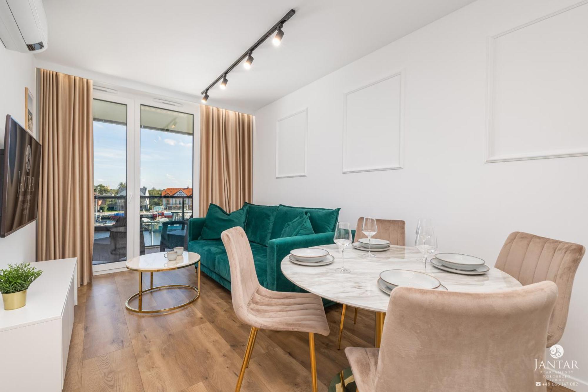 Lighthouse Mrzezyno - Jantar Apartamenty Ngoại thất bức ảnh